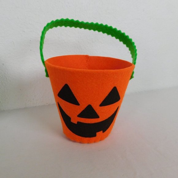 4 Halloween Felt Buckets Pumpkin Monsters Boo Trick or Treat Party Goodies 5" - Picture 2 of 11